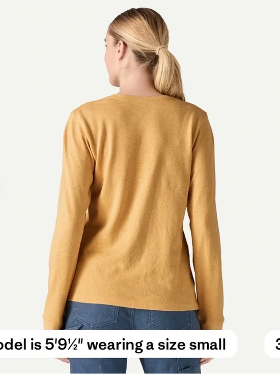 Women's Long-Sleeved Work Pocket T-Shirt - Picture 3 of 5